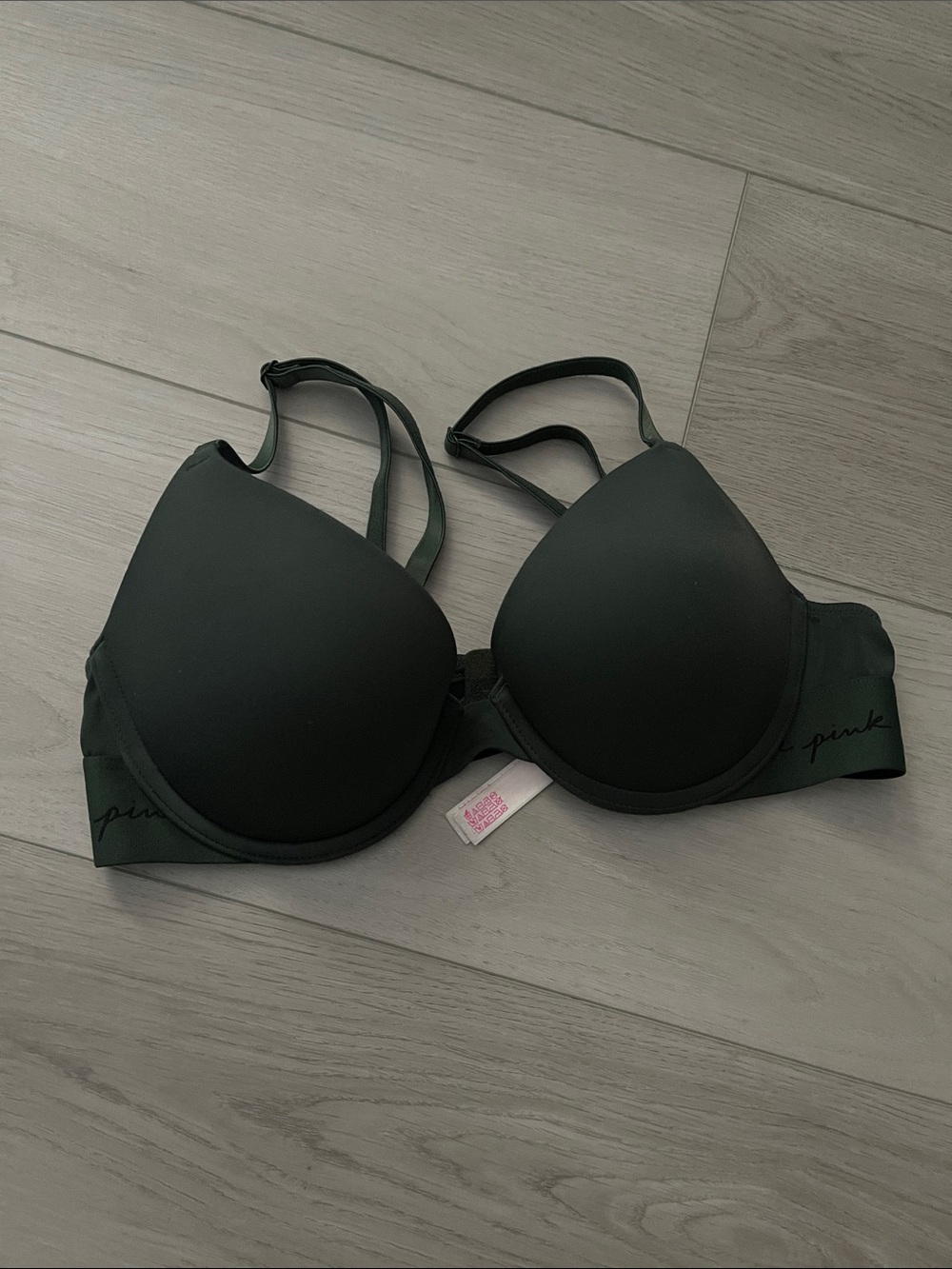 PINK Victoria's Secret Black Smooth Molded T-Shirt Bra